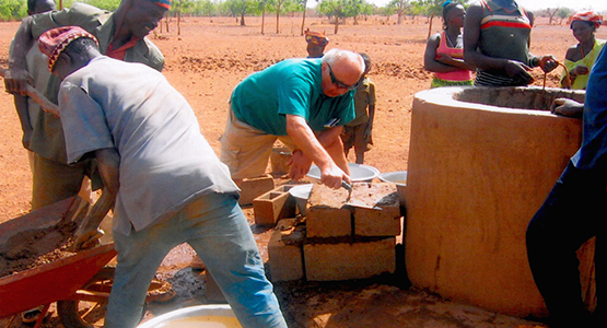 Brunnenreparatur-in-Burkina-Faso