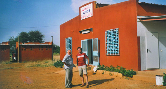 Volkshaus-in-Burkina-Faso